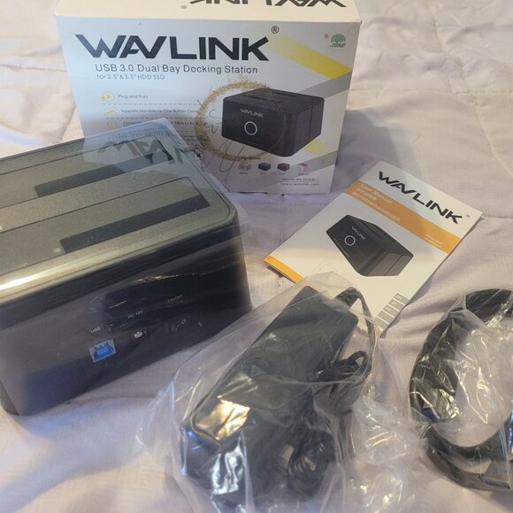 Wavlink USB 3.0 Dual Bay Docking Station NEW Open Box for 2.5" & 3.5" HDD SSD - Picture 1 of 4